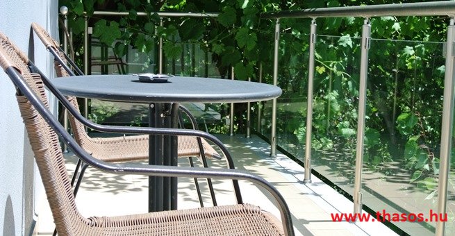 Athanasis Stúdió **** - Limenas