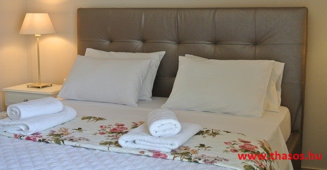 Athanasis Stúdió **** - Limenas