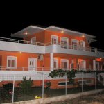 hatzi_2011_07