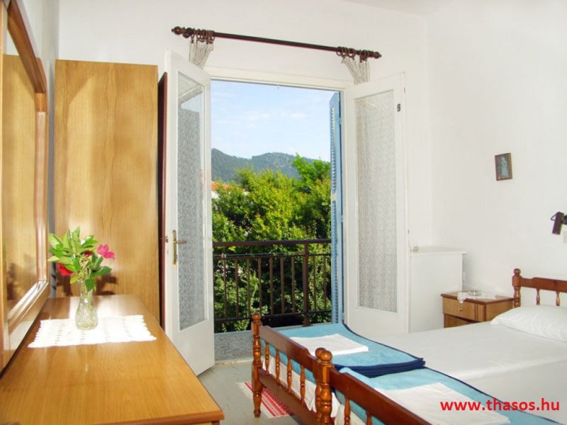 Mária Stúdió (parti) ***